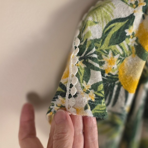 French Laundry Women Large Lemon Tropical Palm Print Top Tassel Pom Pom Trim - Picture 4 of 9